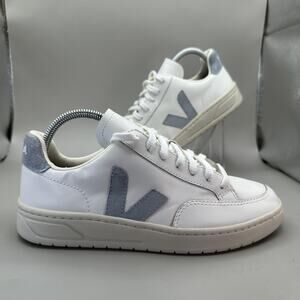 Veja V-10 Shoes Womens Size 8 White Steel Gray Low Top Leather Casual Sneakers